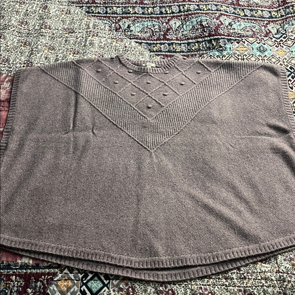 LOFT Textured Lavender Poncho